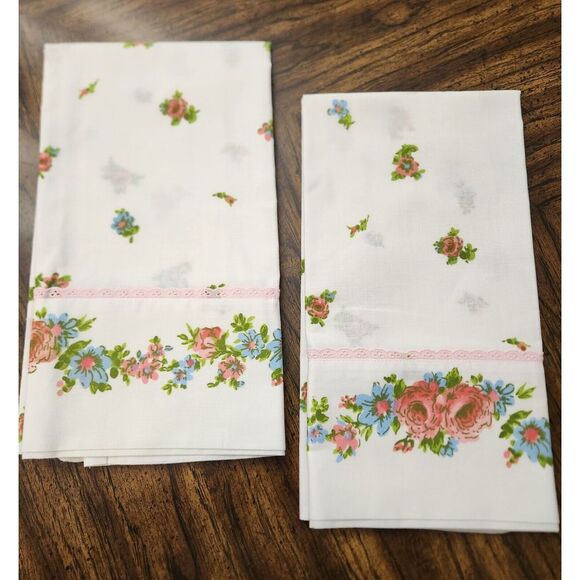 New Vintage Tastemaker Muslin Pillowcases Lace Trimed Floral - Picture 1 of 5